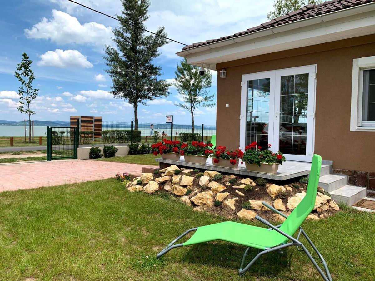 Exclusive Beachfront Villa Fonyód Εξωτερικό φωτογραφία